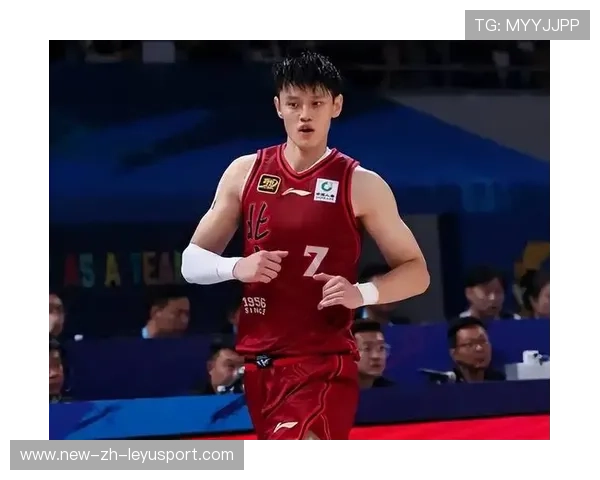 北京外线命中率飙升，曾凡博空切接力完成暴扣，亮眼表现引爆赛场！